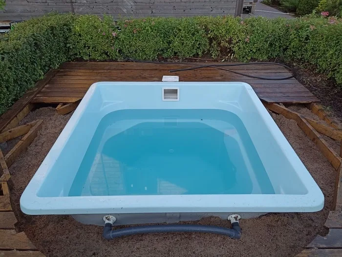 Композитная купель Laguna 2 — установка в Новом Уренгое